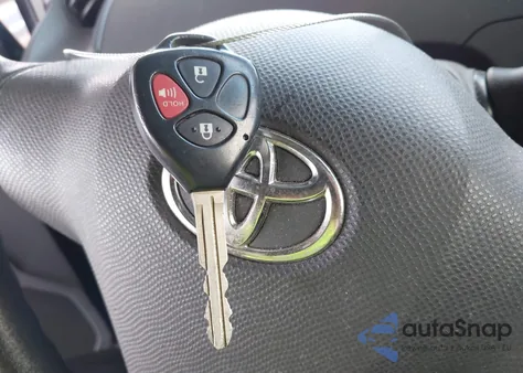 2009 Toyota Yaris z USA, uszkodzony, nr VIN JTDKT903695224954